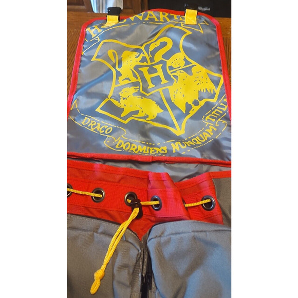 Bioworld Harry Potter Backpack Messenger Bag - Picture 6 of 8